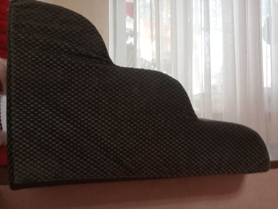 Сходинки для котів і собок