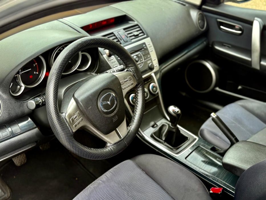 Mazda 6 pegar e andar