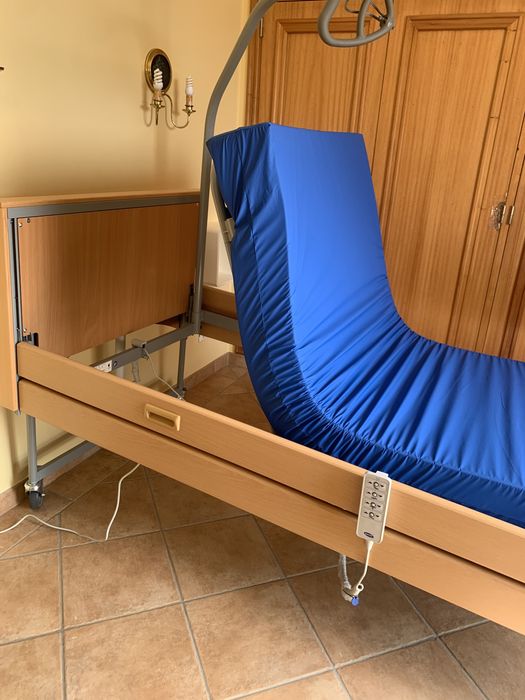 Cama articulada eléctrica