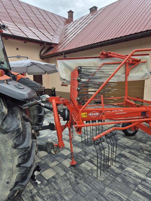 Zgrabiarka karuzelowa Kuhn Ga 4121 Gm
