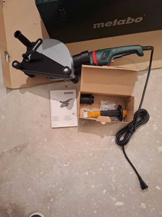 Bruzdownica Metabo MFE65  w metalowej walizce