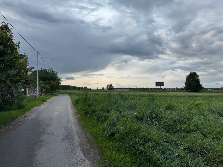 Фасадна земельна ділянка (траса Київ-Ковель)