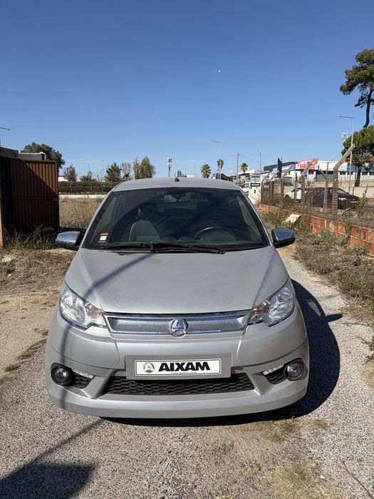 Aixam Coupé 2018 | 10.376 km | Cinzento | Automático