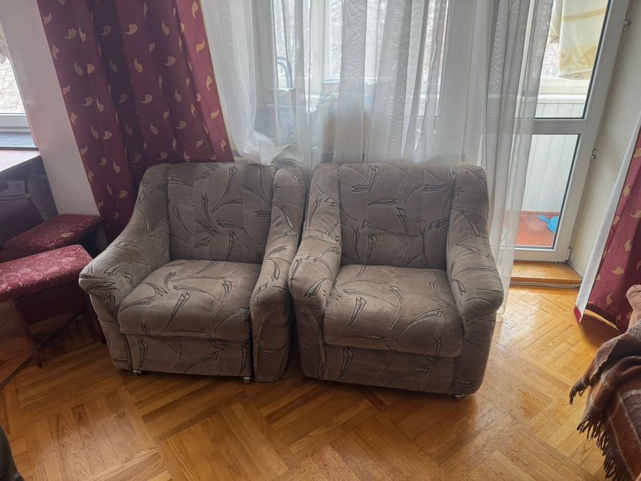 Крісла в вітальню в гарному стані. Самовивіз, Вінниця, вул.Пирогова