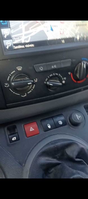 Berlingo de 3 lugares longa adblue l1.6 HDI 2010