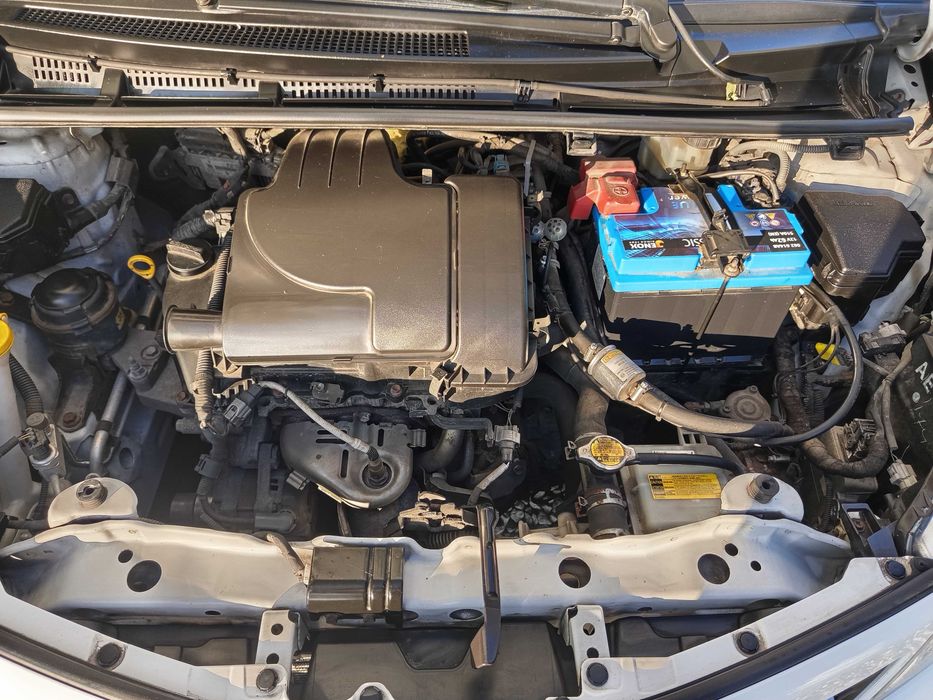 Toyota Yaris 2012 1.0 benzyna+gaz