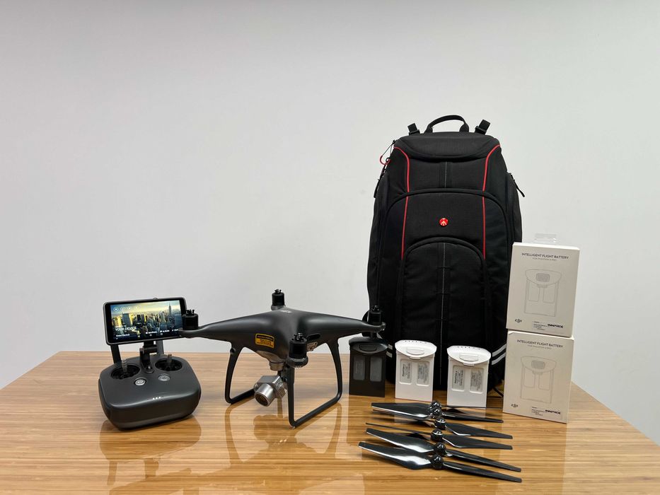 Dron DJI Phantom 4 PRO +