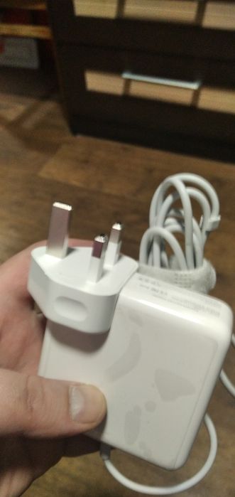 Новая зарядка на МакБук 60w 45w