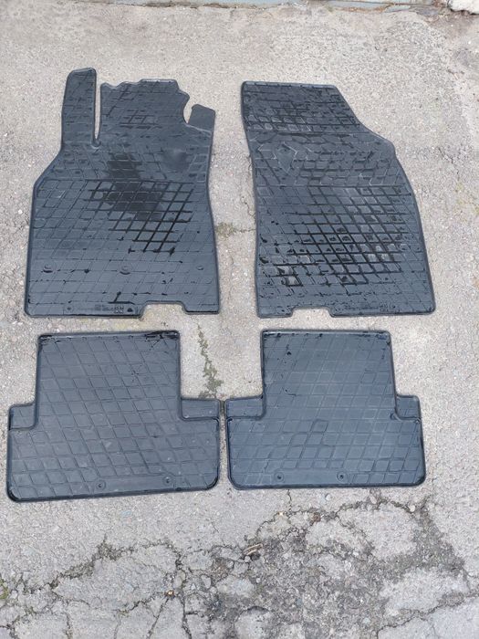 Килимки резинові до Рено Меган 3
