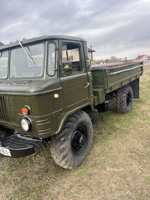 Автомобіль Газ66 бензин