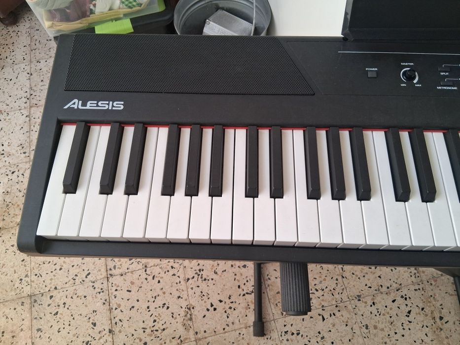 Piano Alesis com