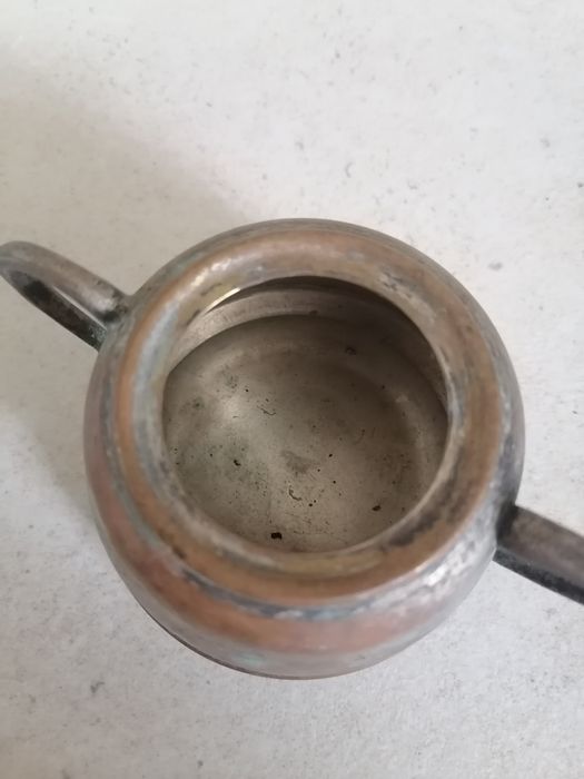 stara mosiężna cukiernica