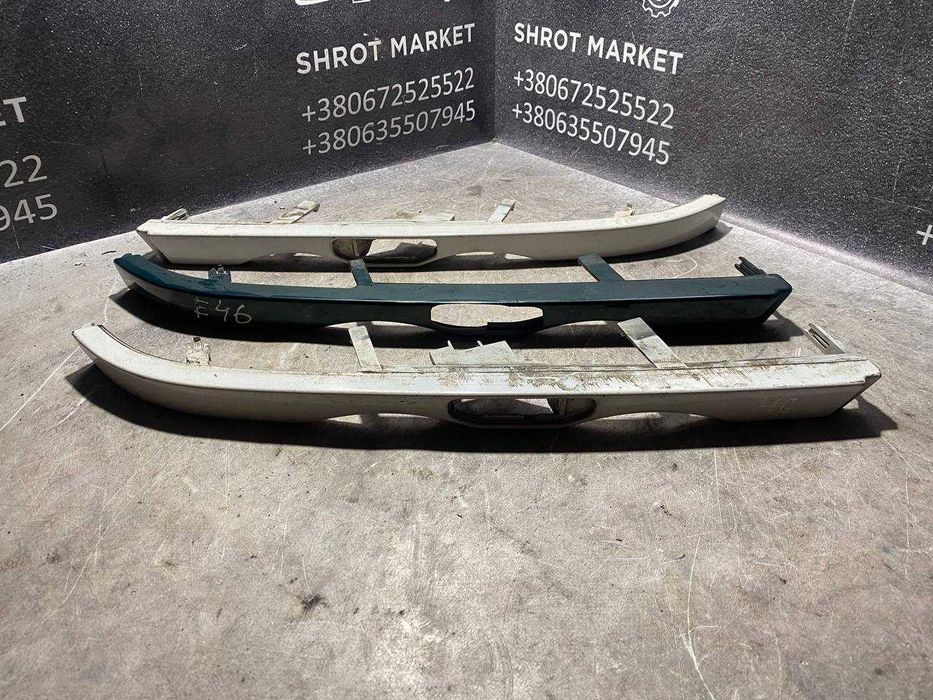 Накладка планка вія під передні фари з отвором під омивач BMW E46