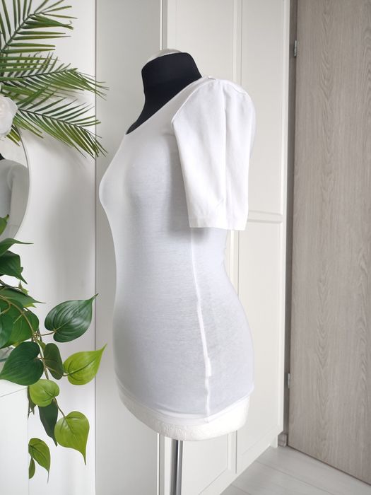 Biała bluzka t-shirt z krótkim rękawem dopasowana rozmiar 34 XS