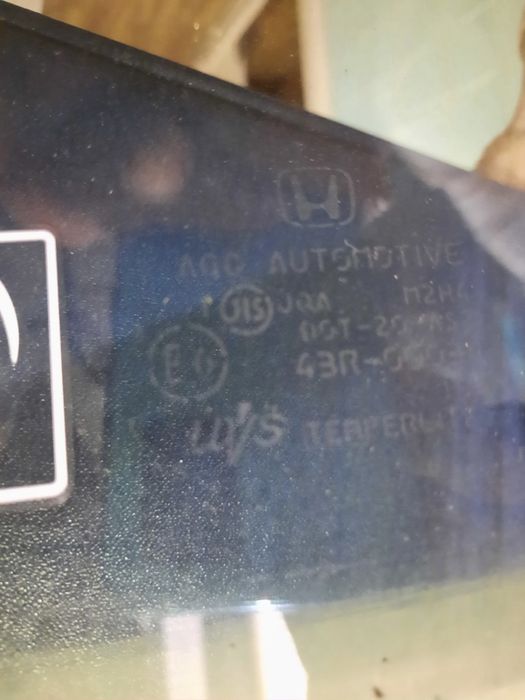 Honda accord 8 скло заднє праве, дверна ручка