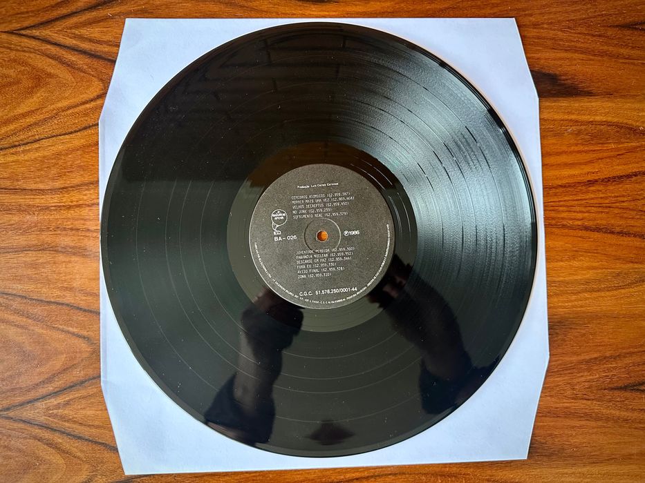 Disco vinil Ratos de Porão- Descanse em Paz