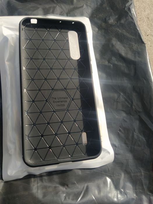 xiaomi mi cc9 - купить телефоны и аксессуары - Цена на OLX.ua