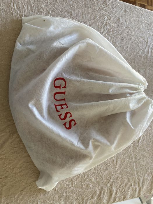 Mala Guess Nova Sem uso