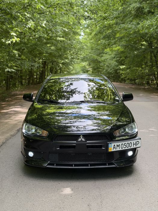 Продам lancer x.