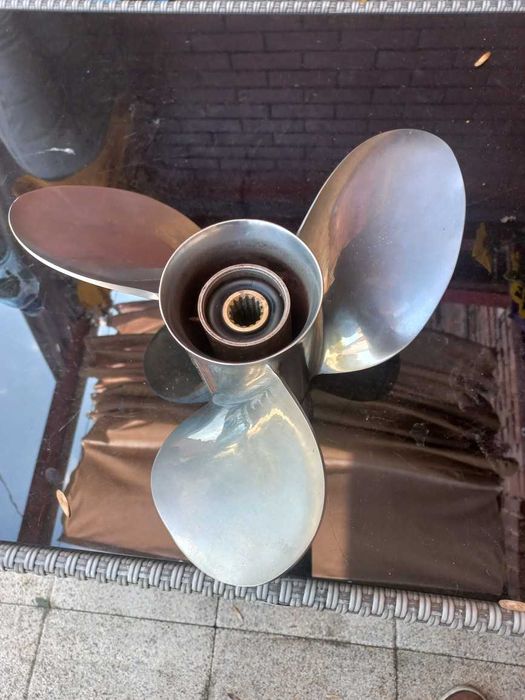 Śruba napędowa Suzuki 90-140 nierdzewna