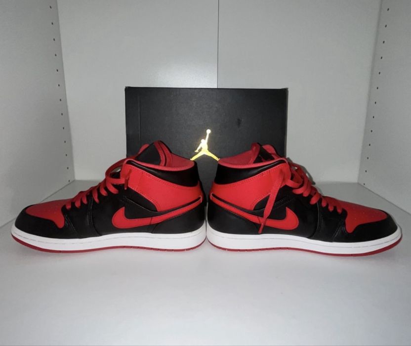 Air Jordan 1 mid alternate bred