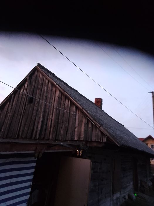 Drewniany dom do rozbiórki