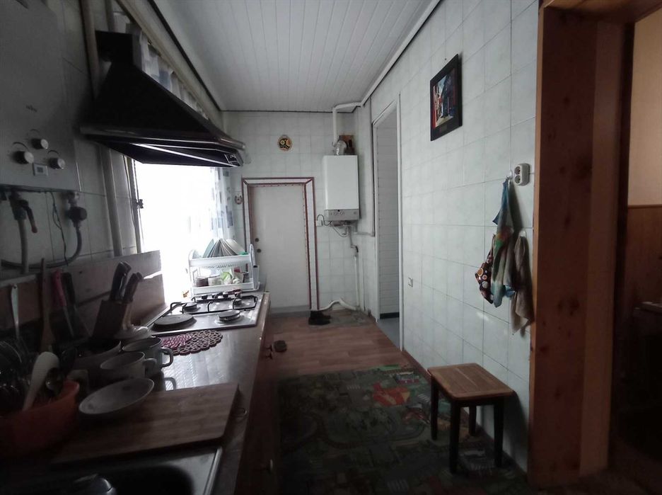 Частина будинку на Південному Вокзалі