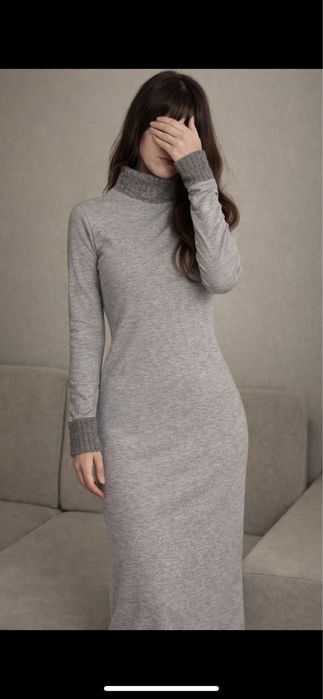 Sukienka długa Guess.