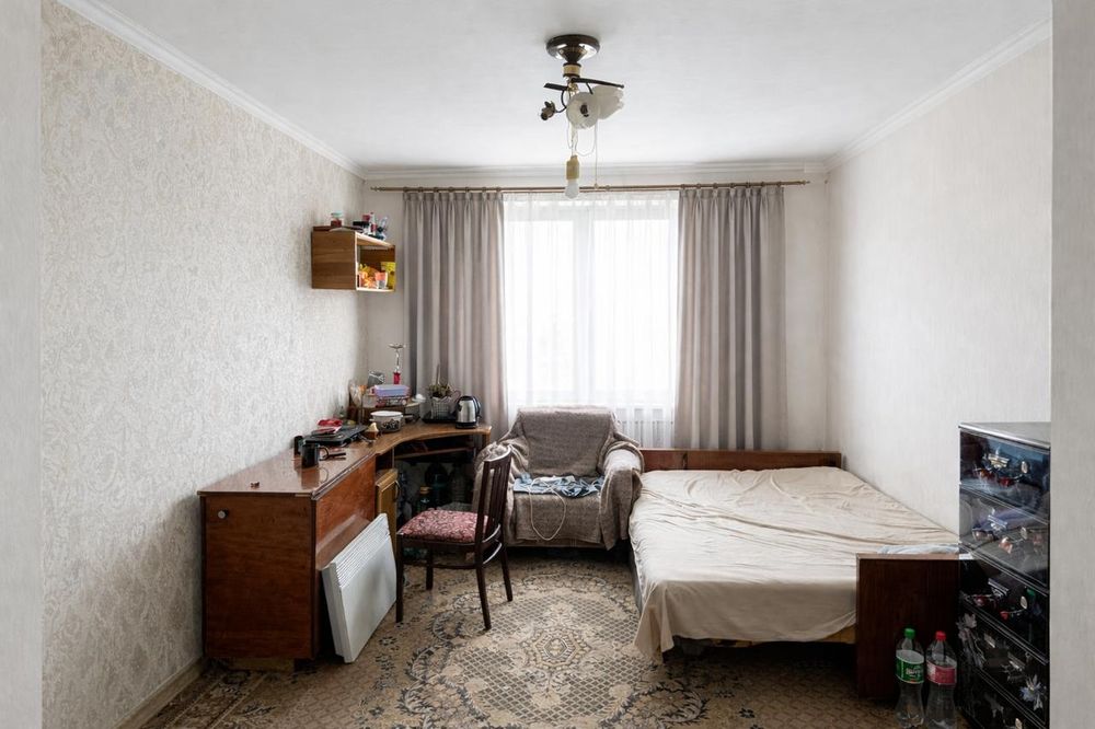 Продам приватизовану  кімнату 22,3 м2  в гуртожитку