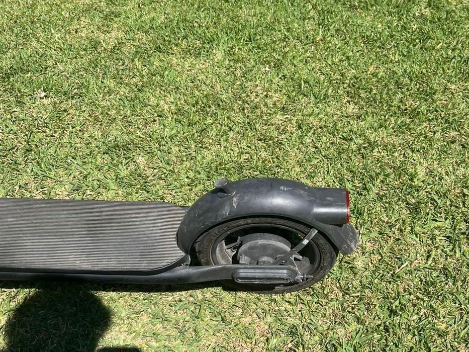Navee V25 Trotinete Elétrica