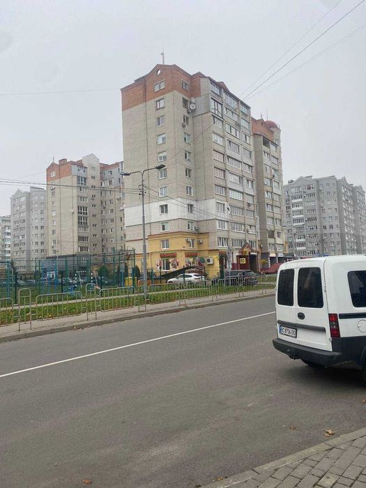 Фасад, 1 пов, окремий вхід, 112.5 м2, Луцьк, вул. Липинського, 7