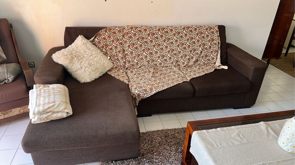 Sofá tipo chaise em otimo estado