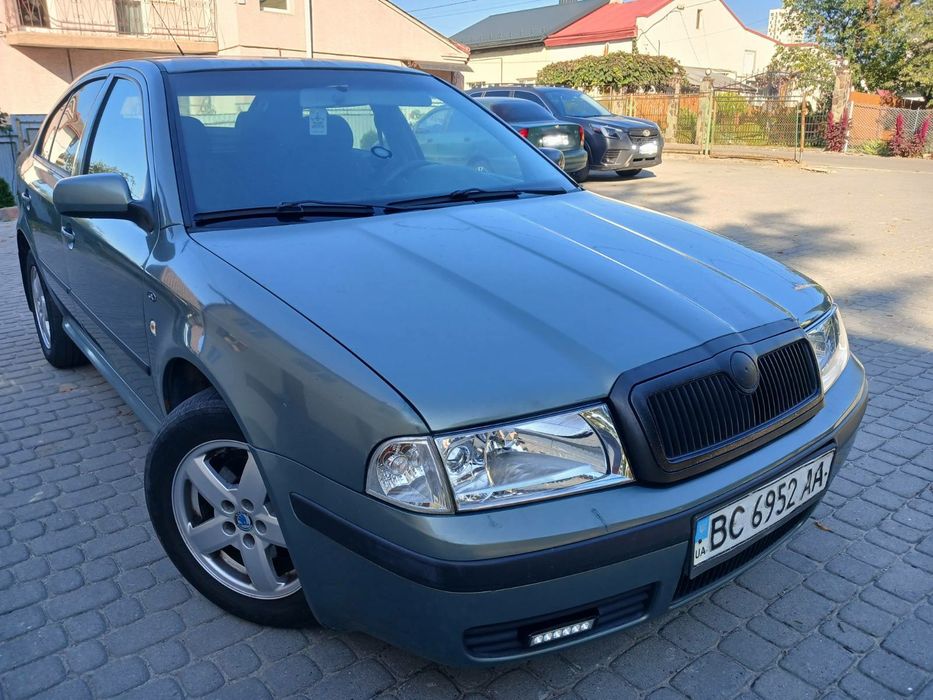 Skoda Octavia Tour 2.0i 2003