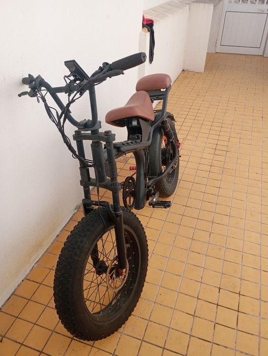 Veículo elétrico