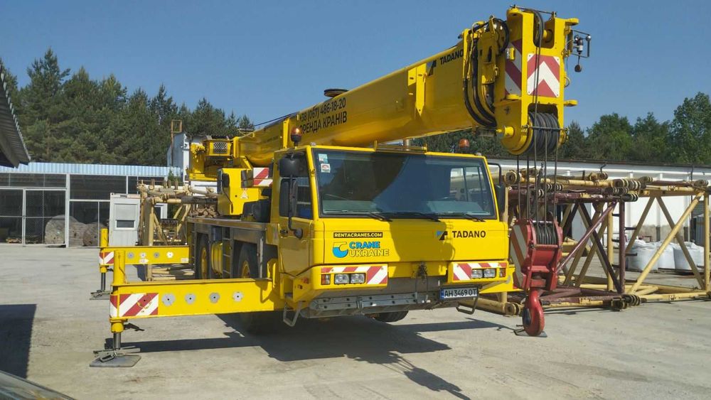 Продам автомобильный кран TADANO ATF40G-2 . Грузоподьемность 40 тонн.