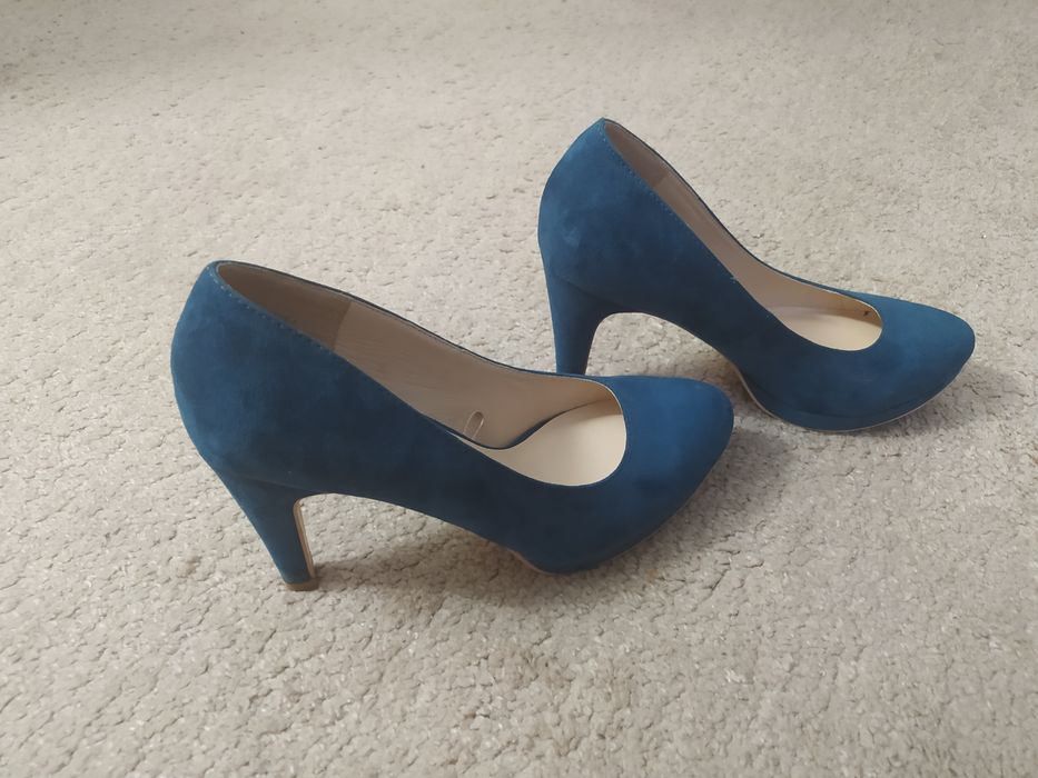 Buty damskie na obcasie