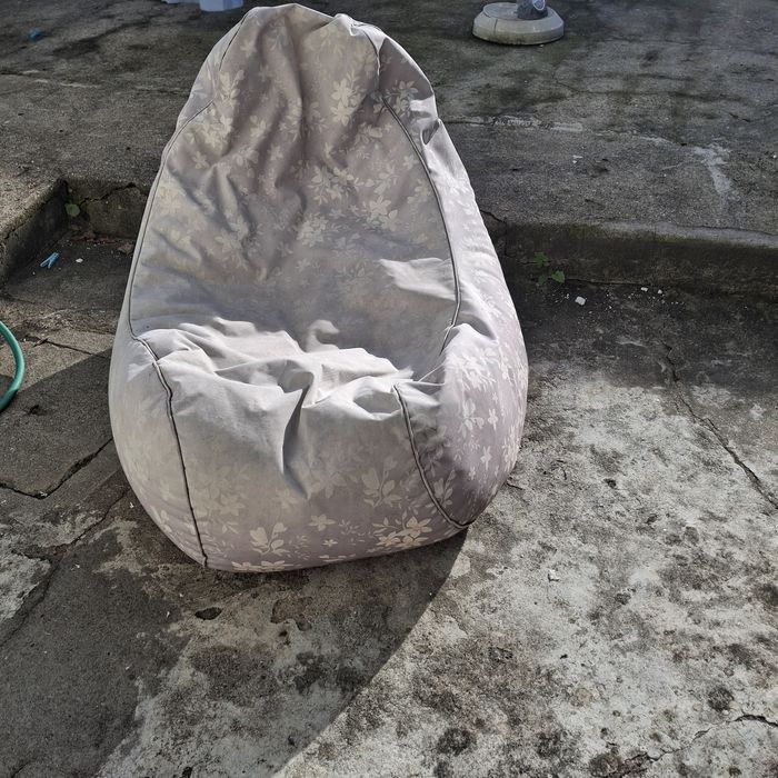 Puff club select night flowers - exteriror e interior