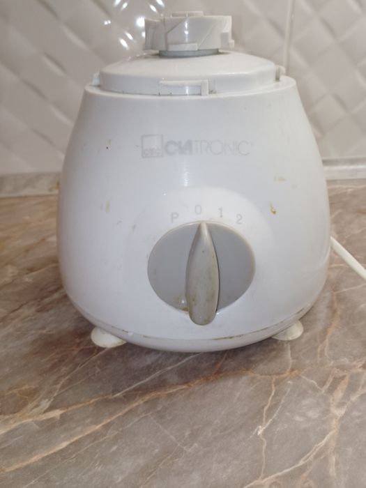 Блендер Clatronic UM 3006