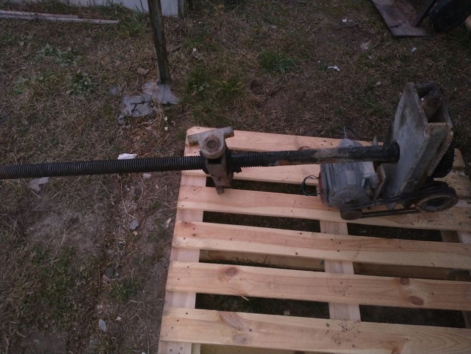 Fotowoltaika Tracker śruba trapezowa