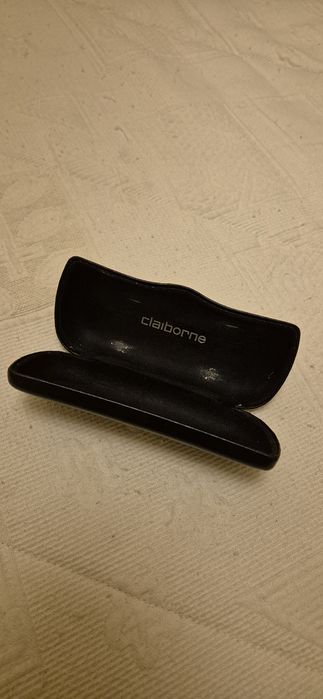 Caixa óculos Claiborne