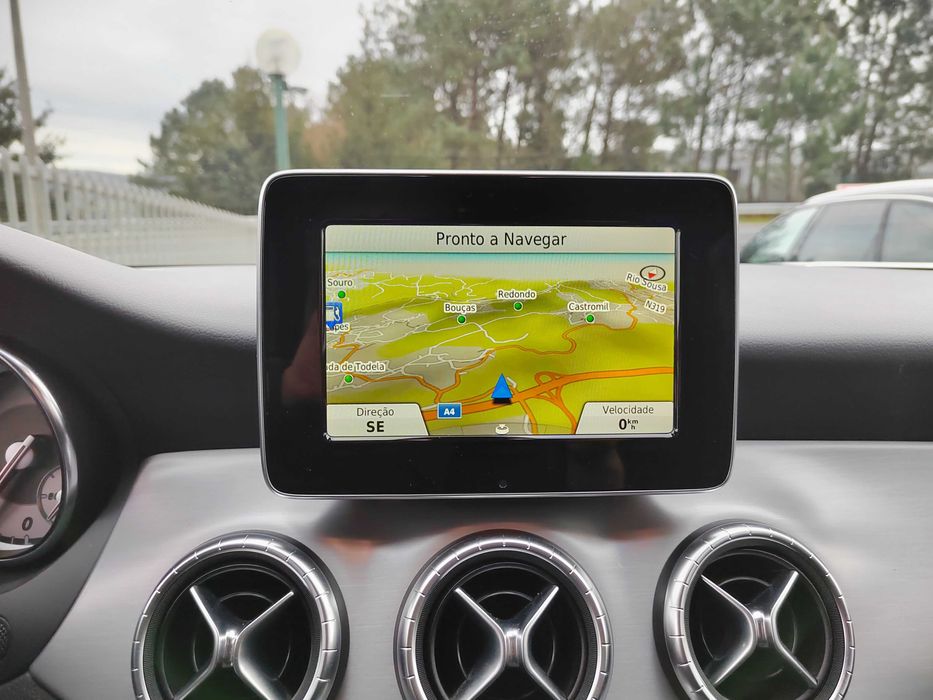 Mercedes-Benz CLA 200 AMG (Manual)