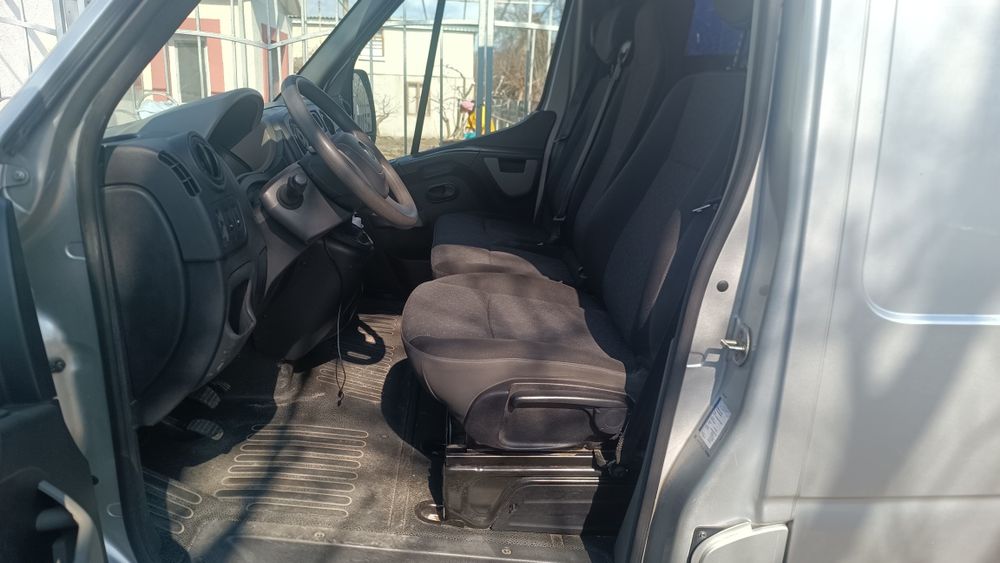 Автомобіль  Opel Movano задній привід.