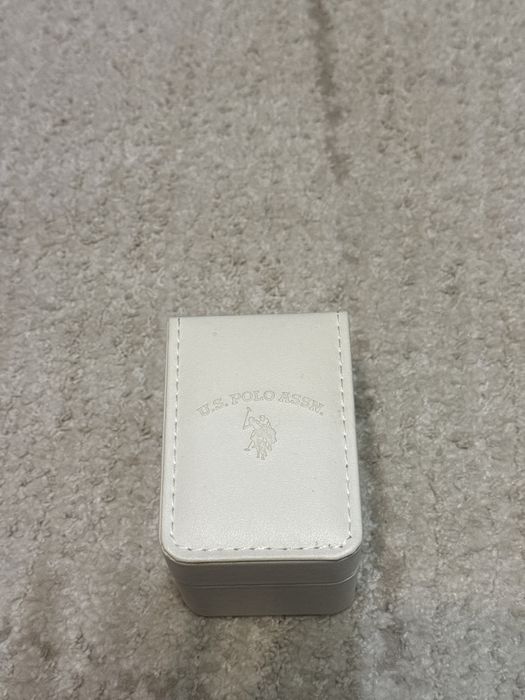 Жіночий годинник U.S. Polo Assn. зі стразами