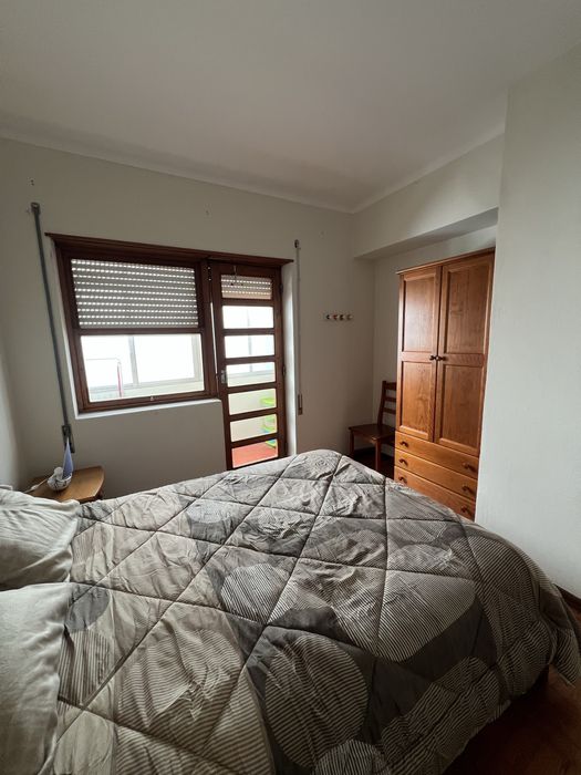 Alugo apartamento T2 ate maio 2027