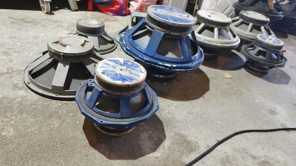 Altifalantes para reparar