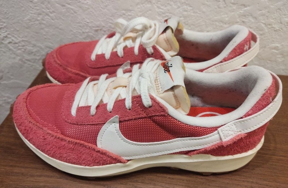 Кросівки   Nike Waffle Debut Vintage   розмір 40 стан нових