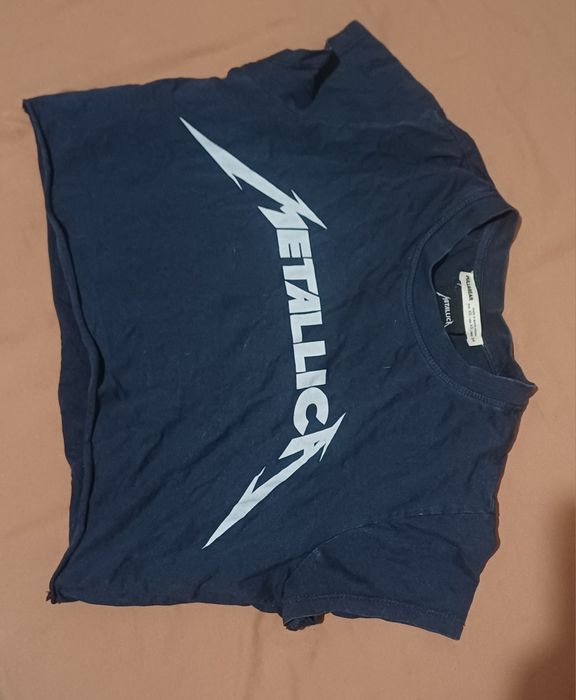 кроп топ  Metallica y2k