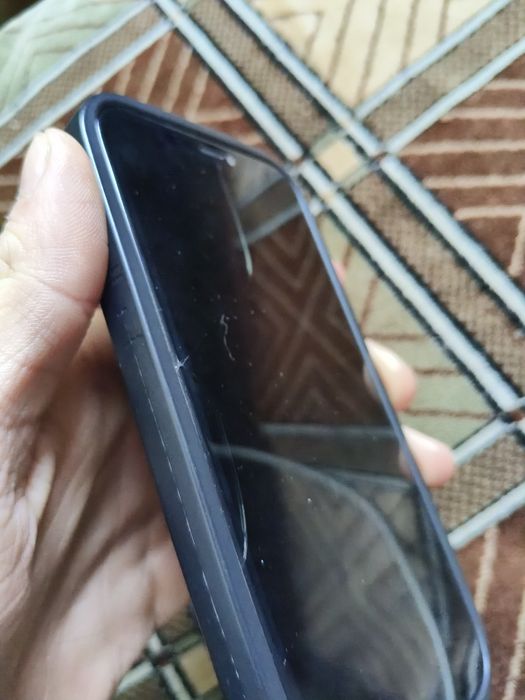 Продам iPhone 11 на 64гб