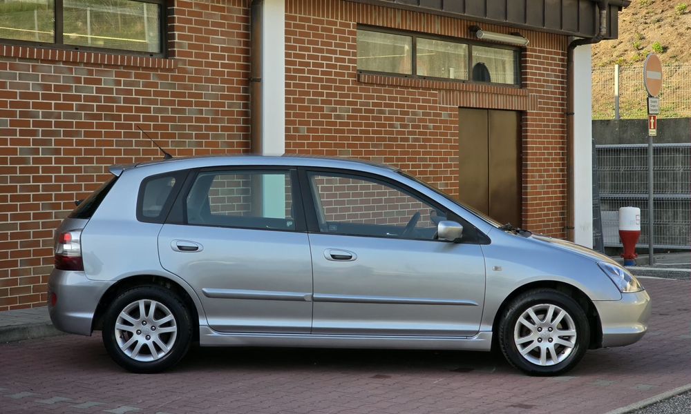 Honda Civic 1.4i 90cv