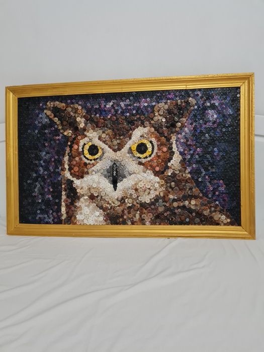 Quadro mocho de botões feito á mão moldura dourada 110x70cm